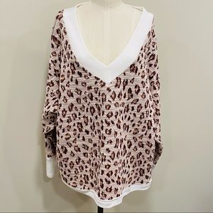 VINCE CAMUTO Leopard Print V-Neck Pullover Sweater New Size XL